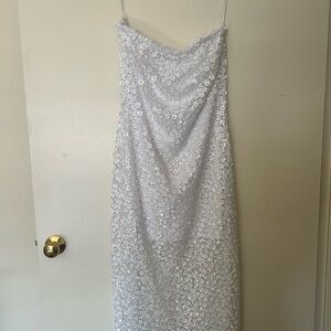 12th Tribe Hannah White Floral Appliqué Midi Dress